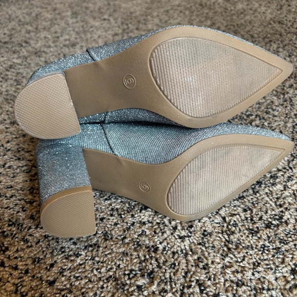 MIA Gypsi Glitter Western Boots - Picture 4 of 6